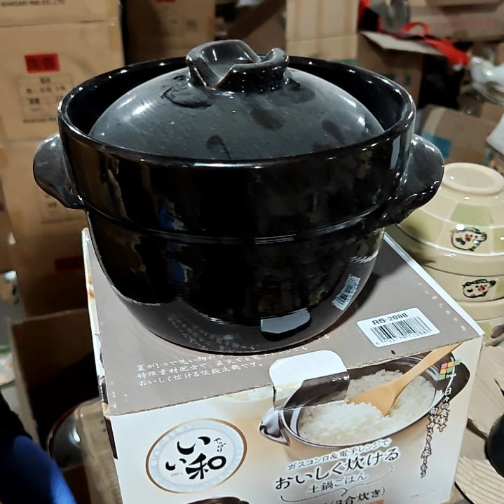 摆件盘子碗茶壶啥都有