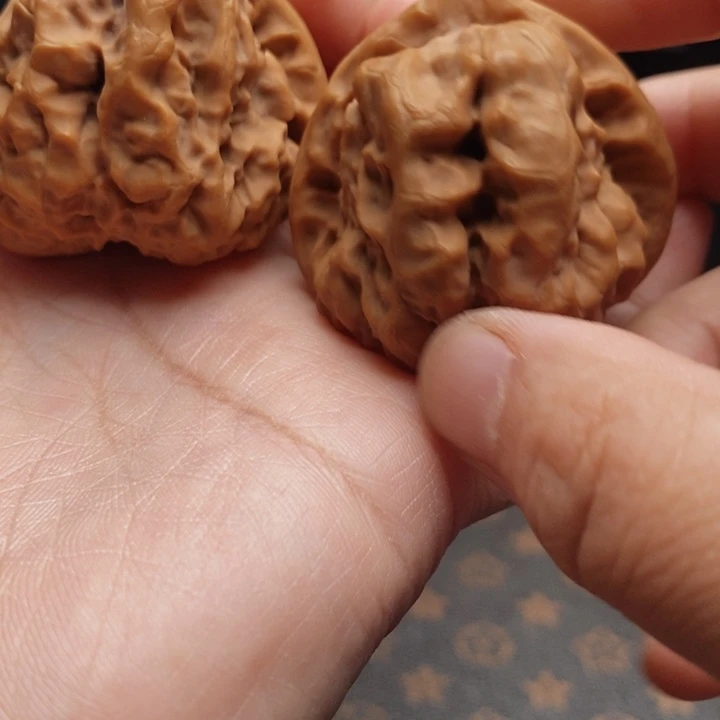 石***头把件文玩核桃三角蛙40尺