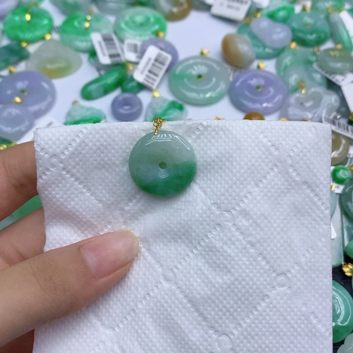 颈饰18K金镶嵌翡翠11111111111