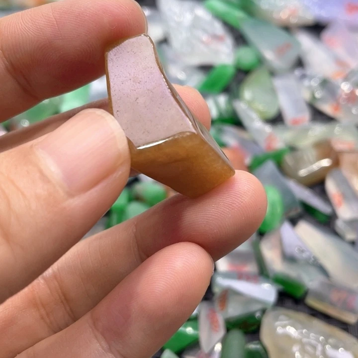 紫***电定制翡翠未镶嵌天然翡翠原石定制