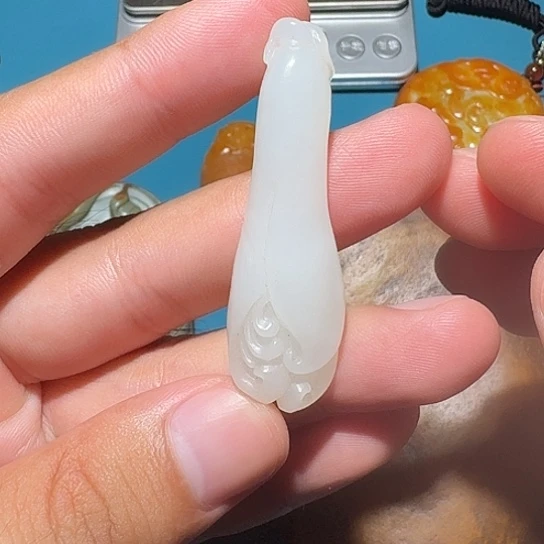未镶嵌和田玉车挂