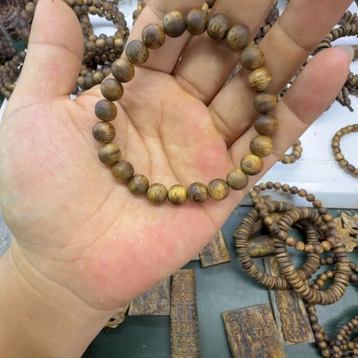 沉香碎屑沉香奇楠沉香乌身卡0.8单圈全品24颗4.5克+