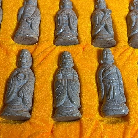 白玉菩提把件一个一个