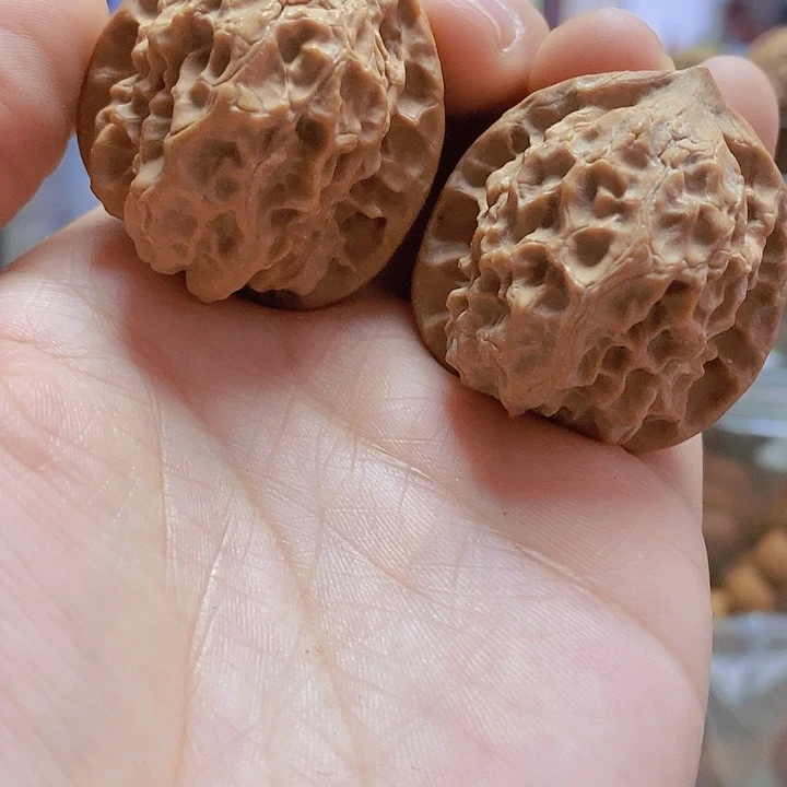 【闪购商品】文玩核桃把件36白蛇谷