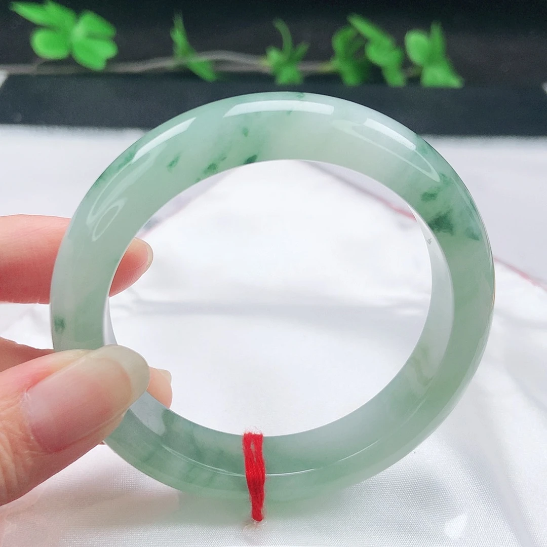 翡翠手镯未镶嵌55➕圈