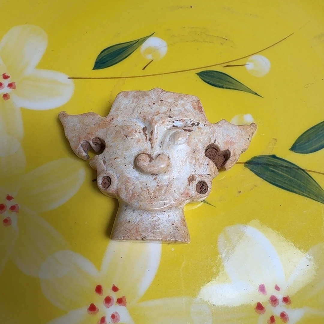 玉***间摆件精美器物釉色浑厚