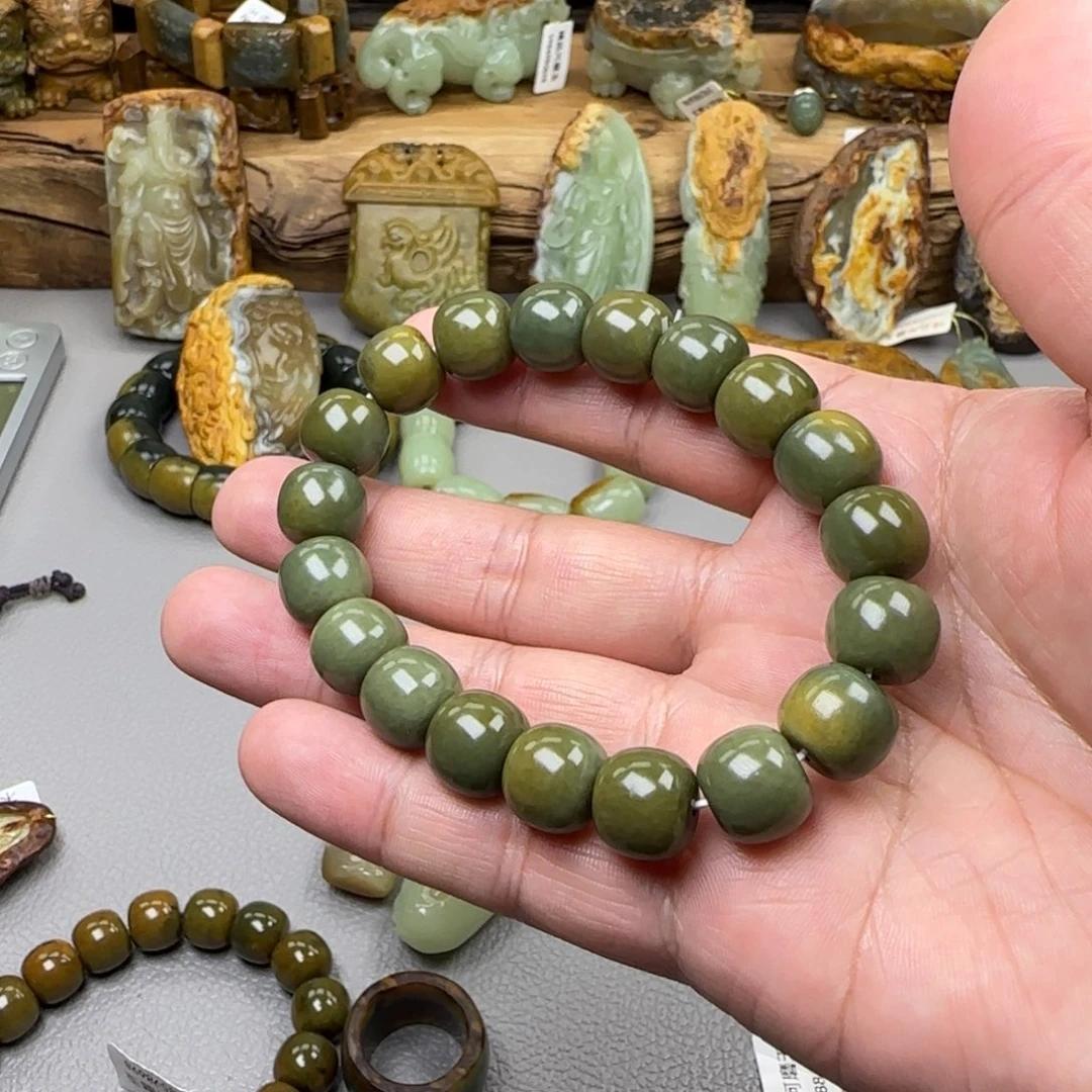 t***o岫岩河磨玉（透闪石质玉）未镶嵌珠宝奇石