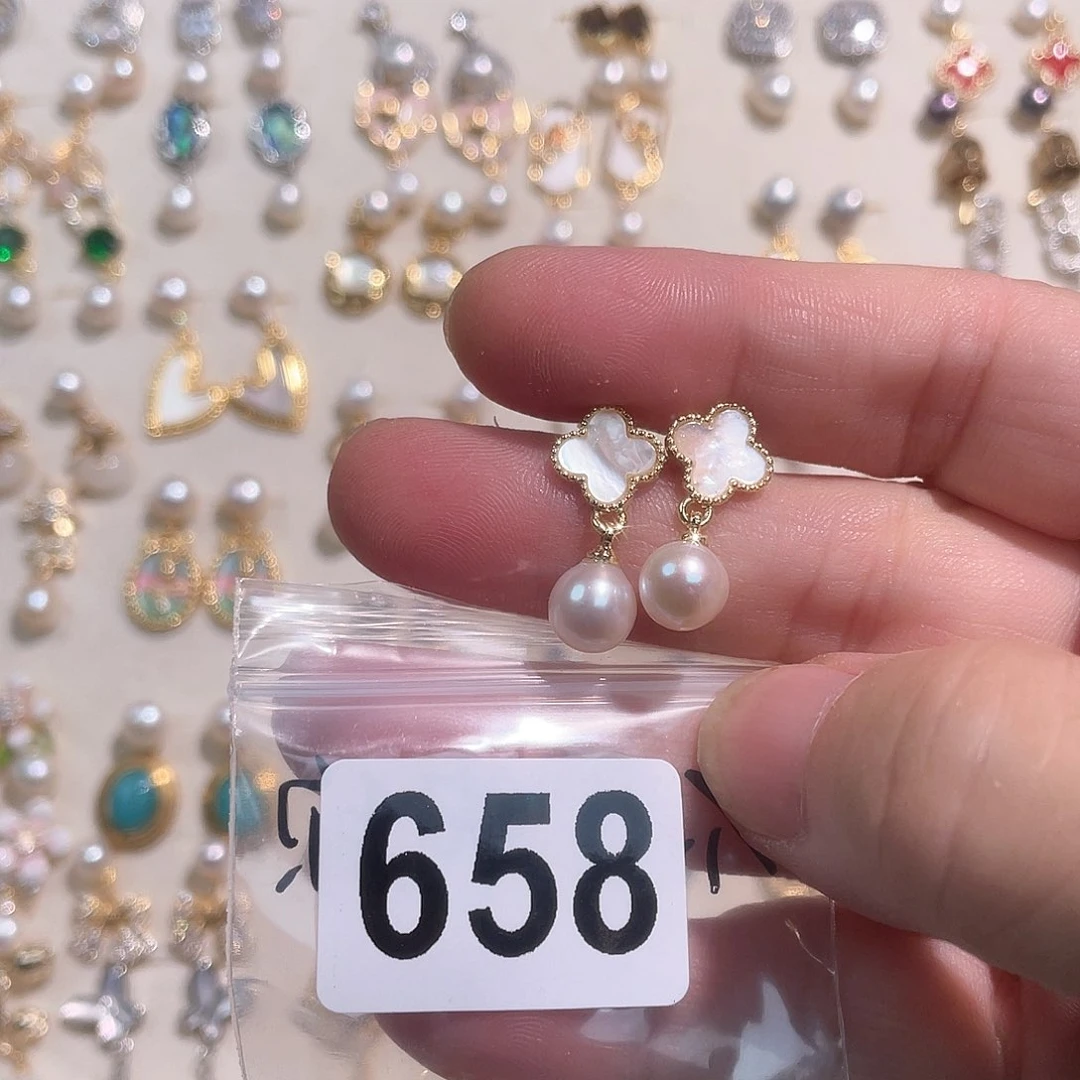 合金淡水珍珠耳饰不**称