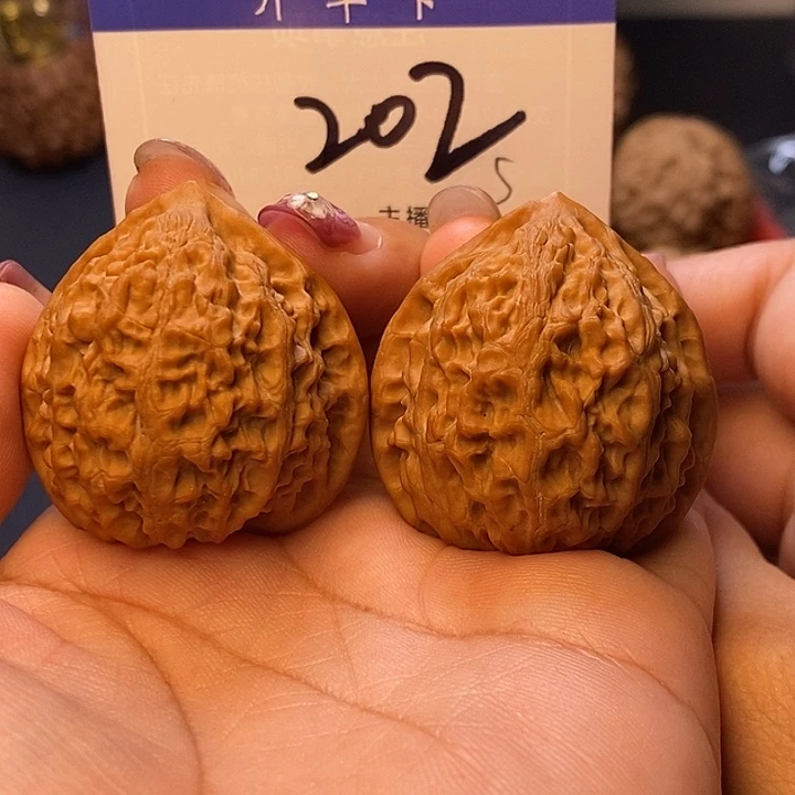 吊坠桃核金牛39有修s