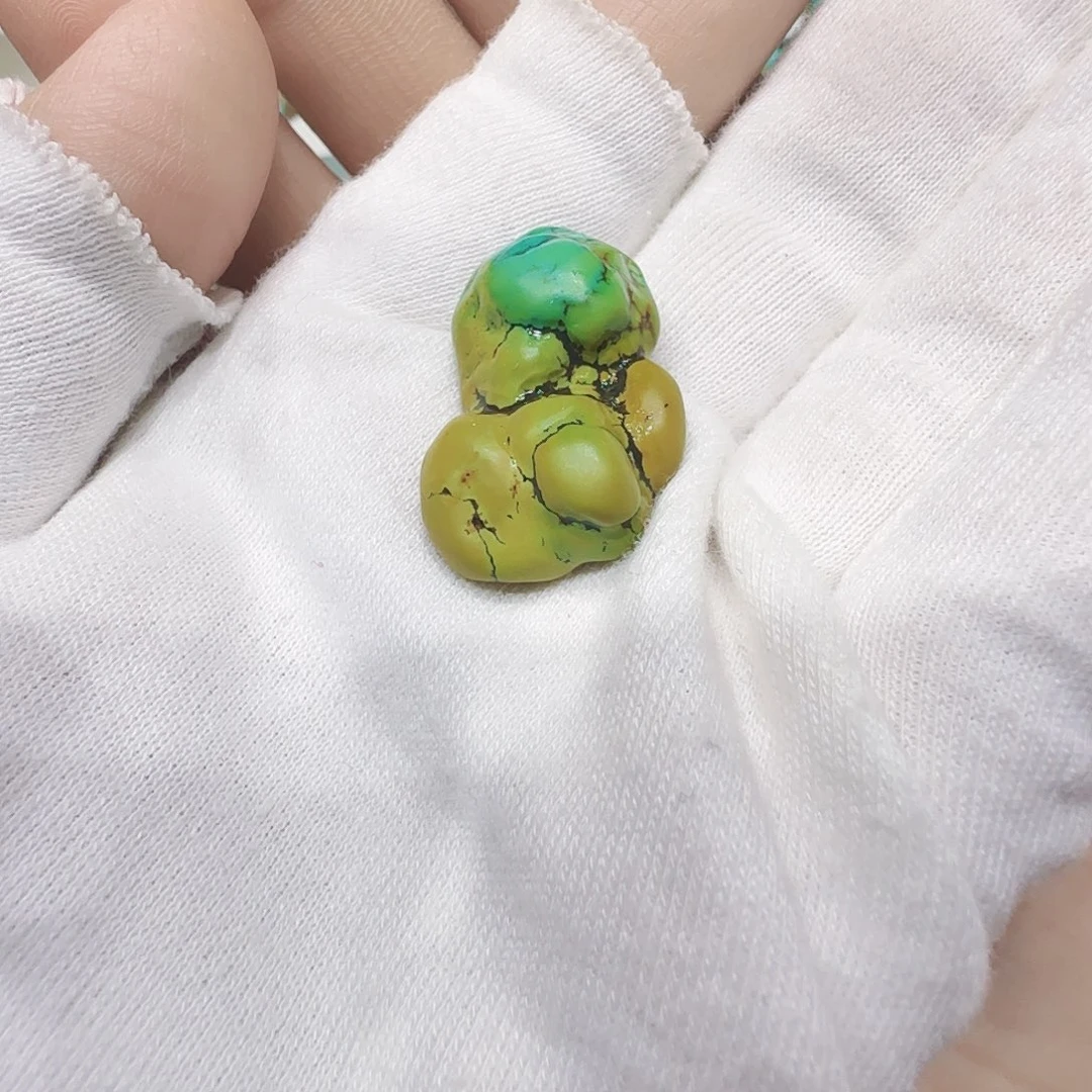 绿松石未镶嵌原矿绿松石