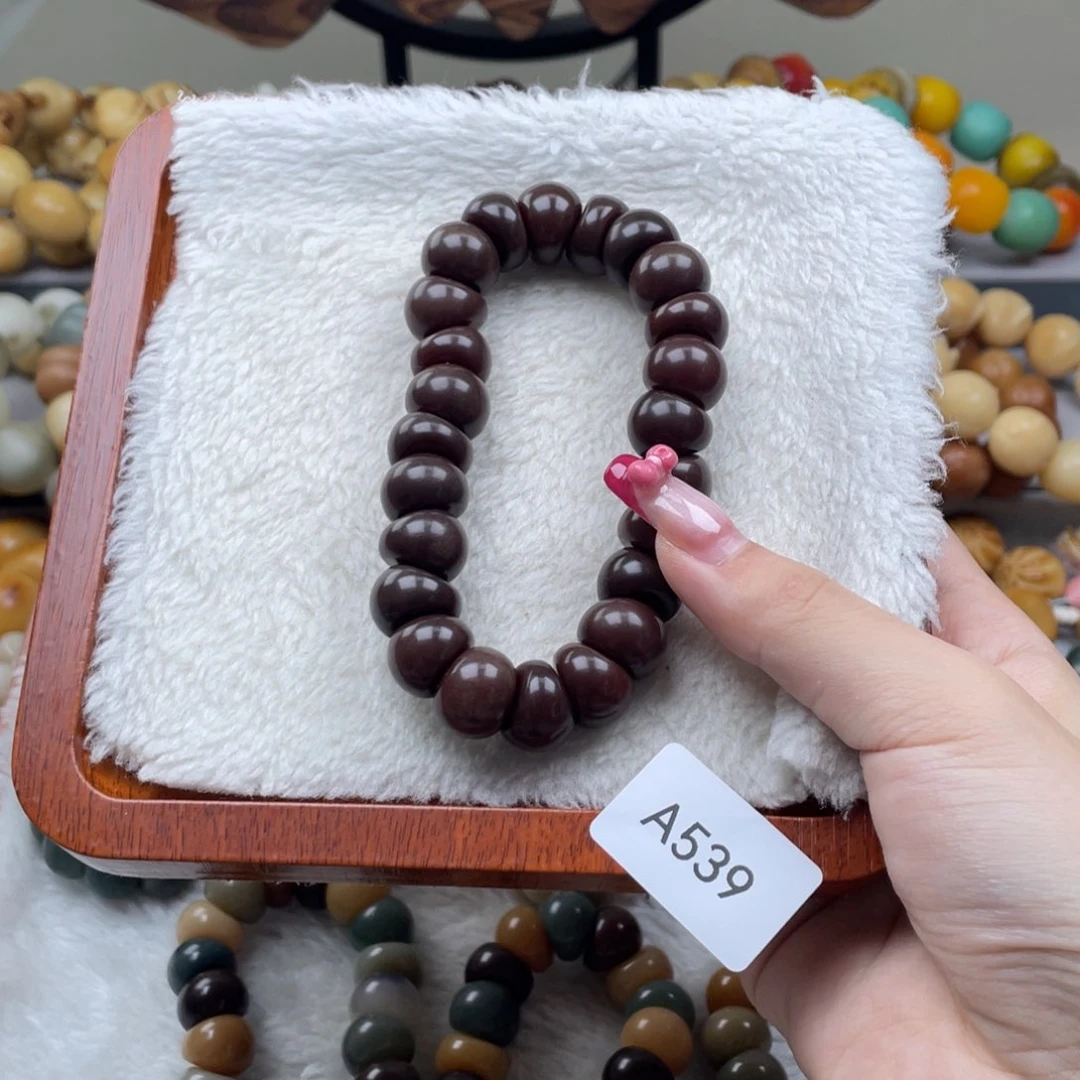 北***隅菩提根/象牙果吊坠瑕A539蒜瓣大肠13mm一串