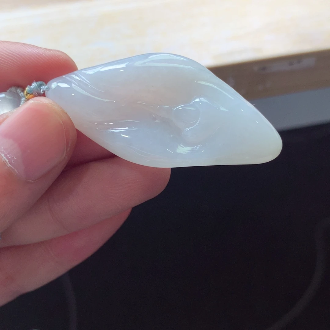 翡翠颈饰未镶嵌吊坠