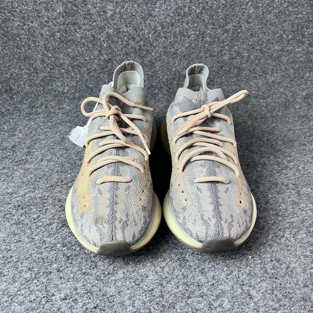95新 MM6 380鲶鱼 44码 c0917鞋