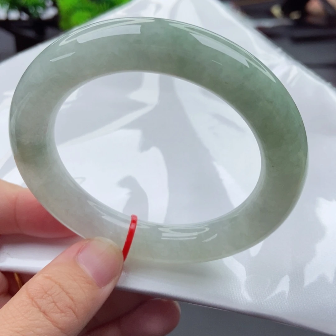 翡翠未镶嵌手镯56圈口