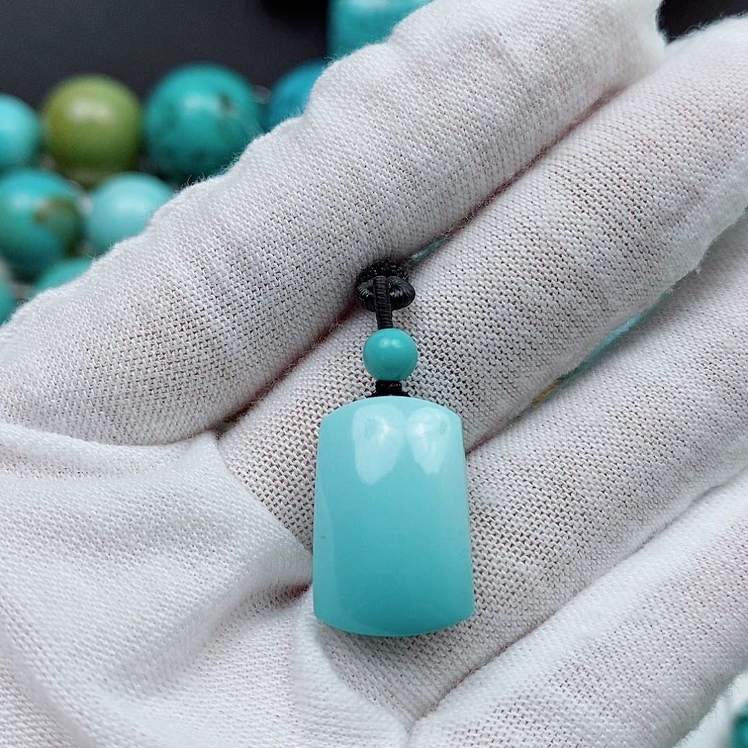 卡***西未镶嵌绿松石配饰