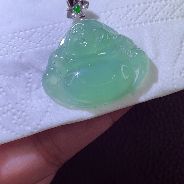 颈饰18K金镶嵌翡翠翡翠