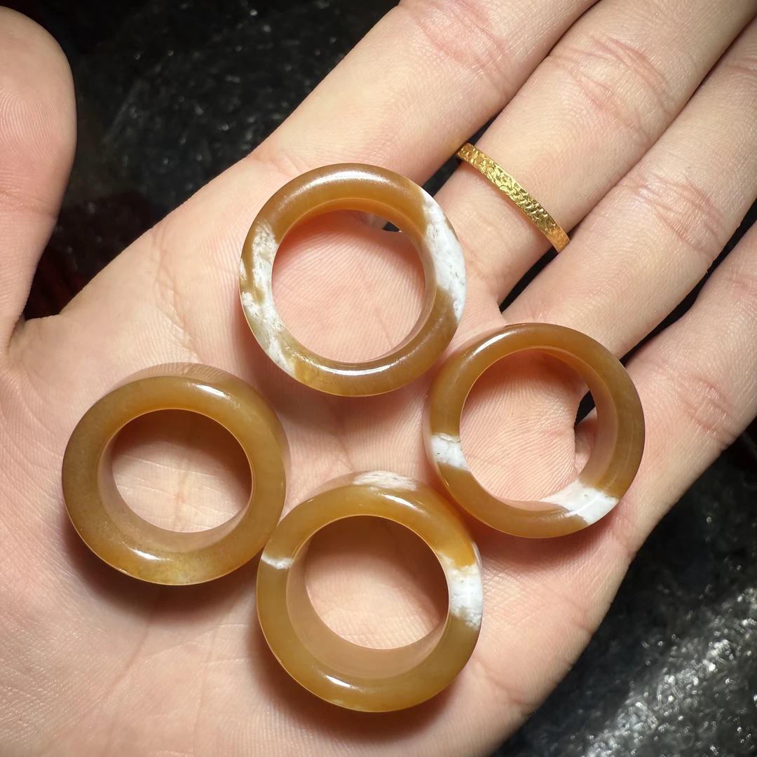 和田玉糖料牛轧糖男女情侣同款内径18指环百搭素圈戒指可挑选