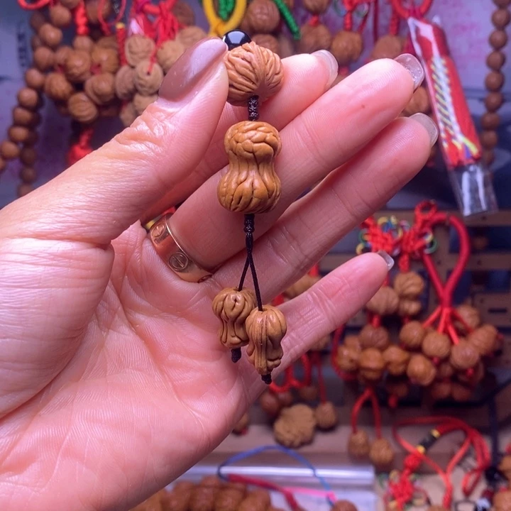 桃核吊坠龙纹桃枭