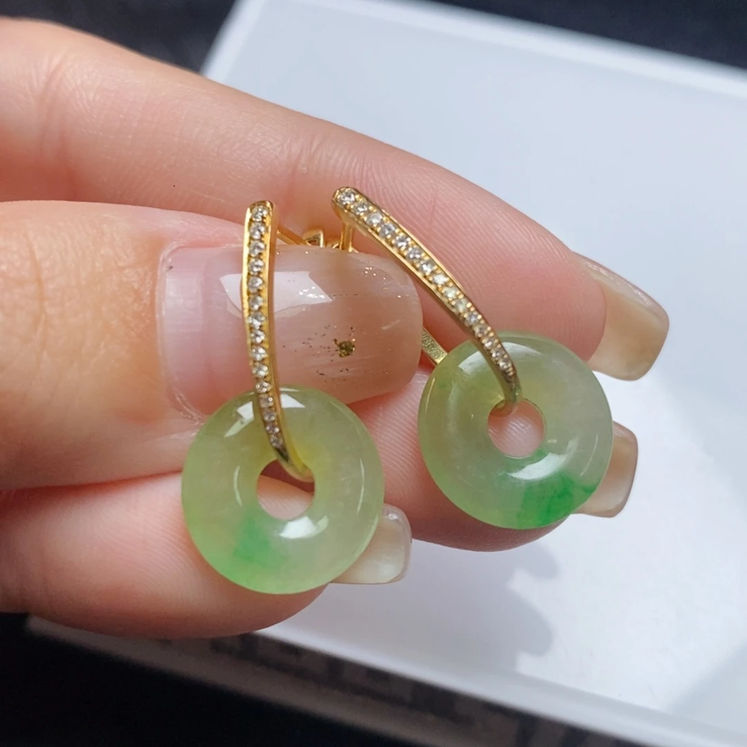 翡翠18K金镶嵌耳饰甜甜圈