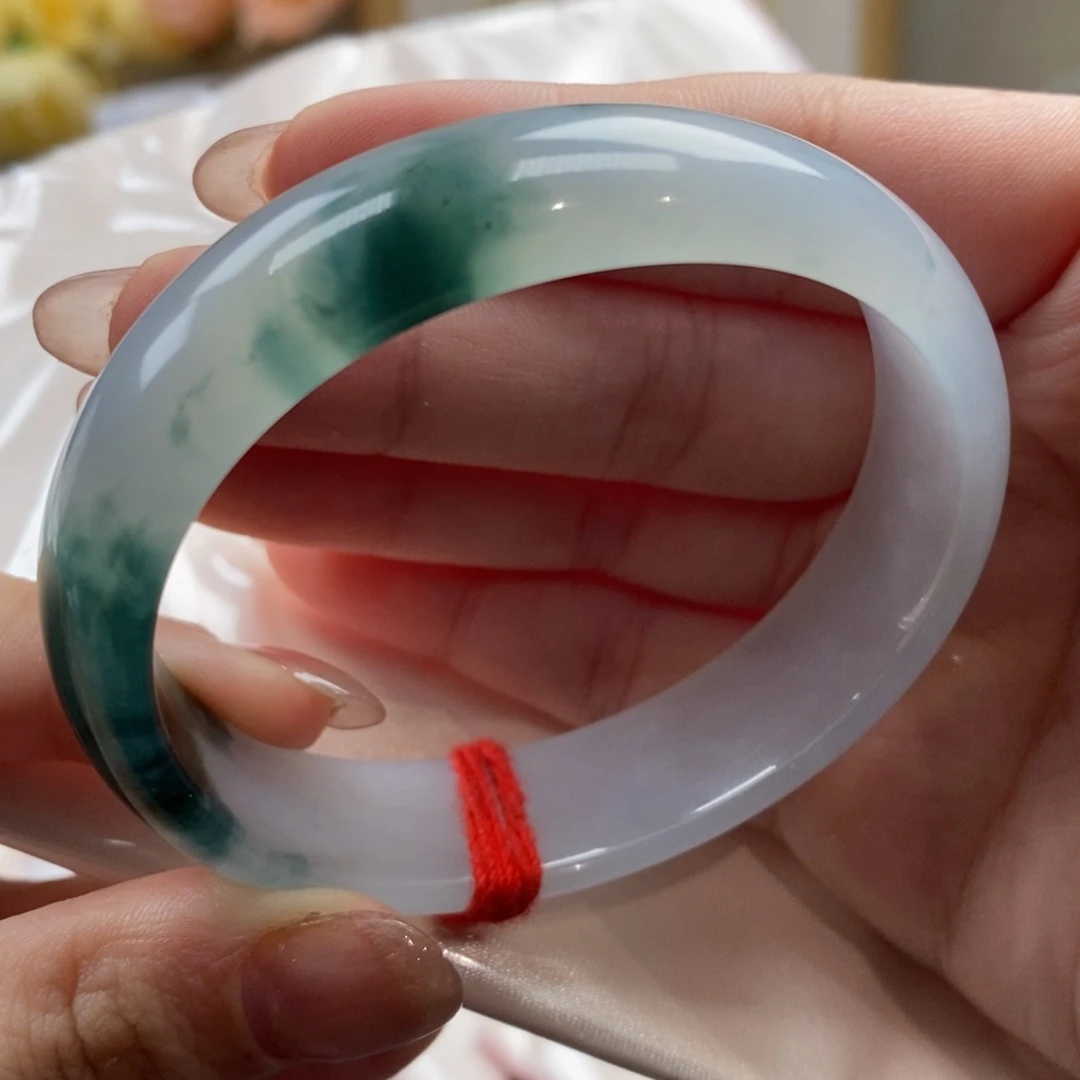 【闪购商品】翡翠手镯未镶嵌11号贵妃