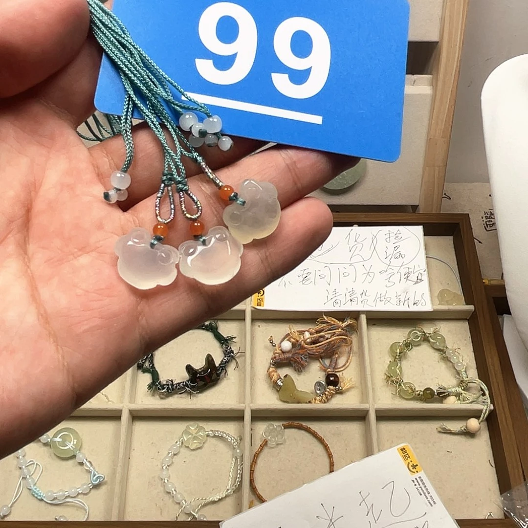 蛇纹石玉合金颈饰