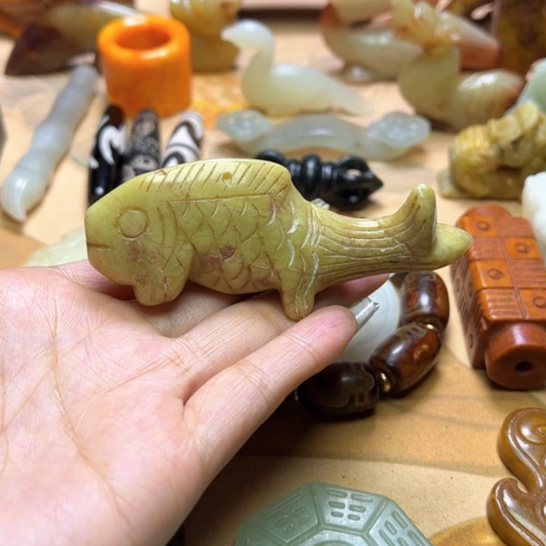 【闪购商品】蛇纹石玉颈饰未镶嵌