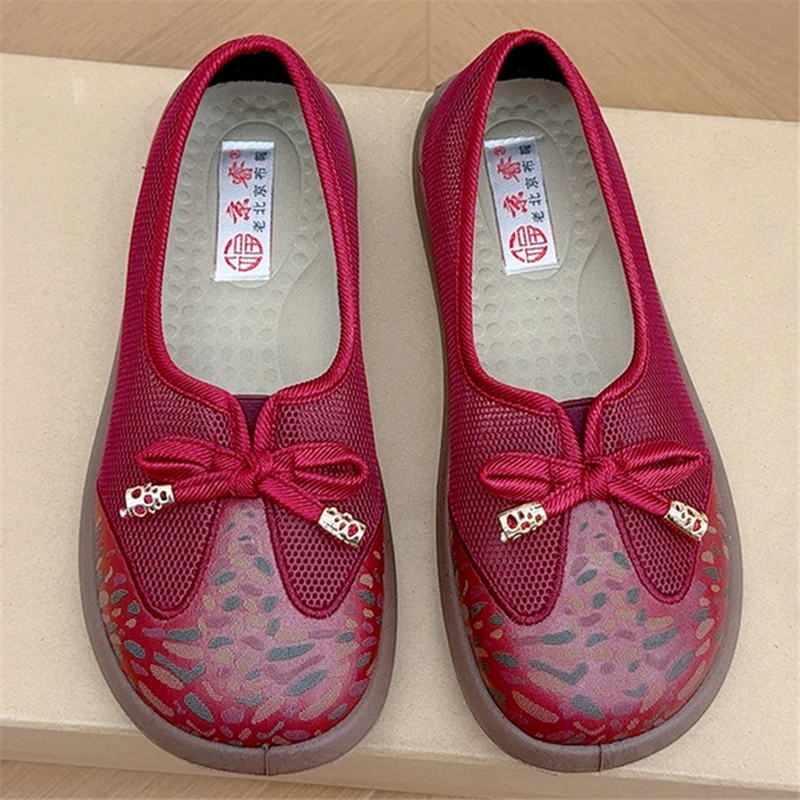 夏季新款老北京布鞋女轻便舒适透气妈妈鞋软底百搭一脚蹬懒人鞋