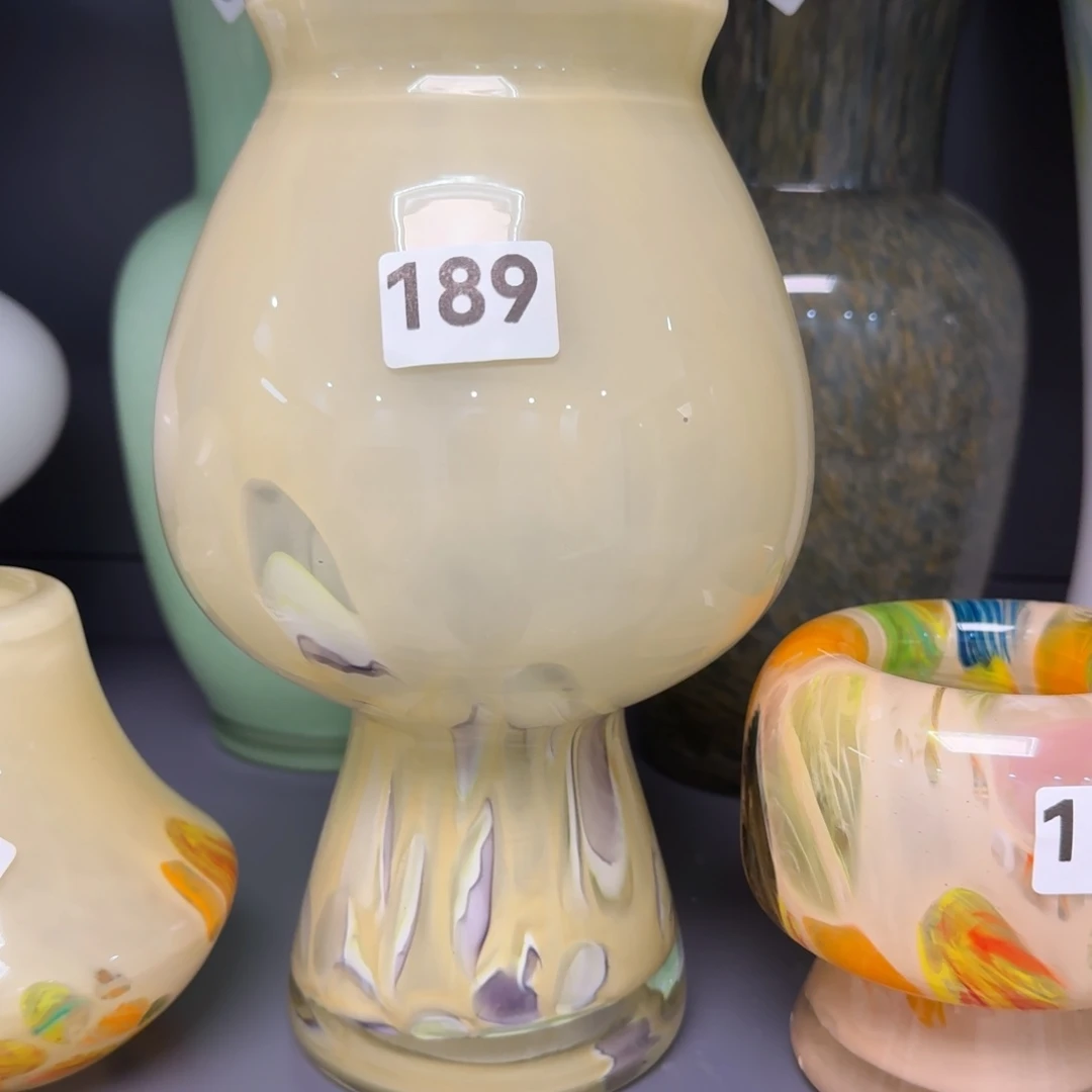 琉璃福利二级花瓶