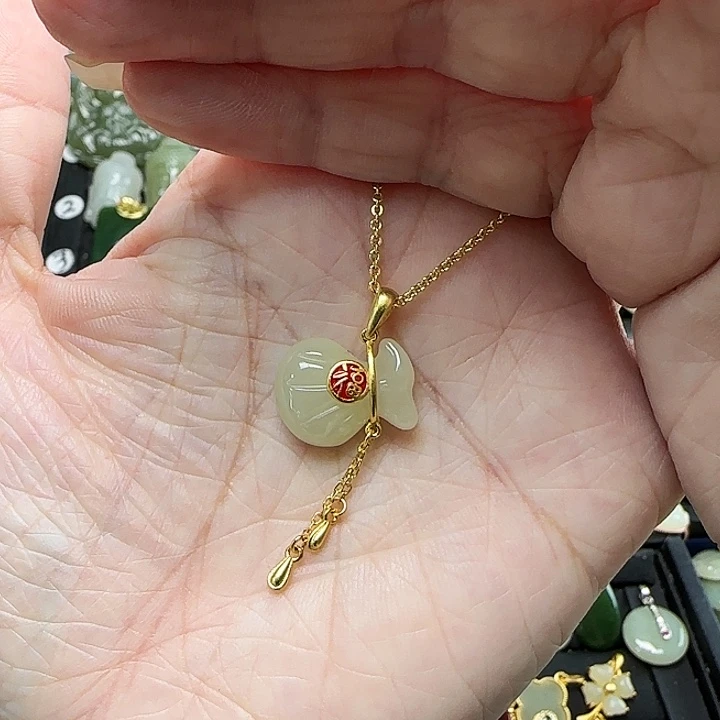 颈饰银S925镶嵌和田玉