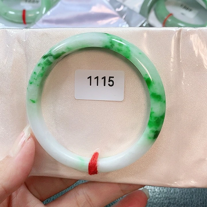 翡翠手镯未镶嵌天然翡翠手镯54