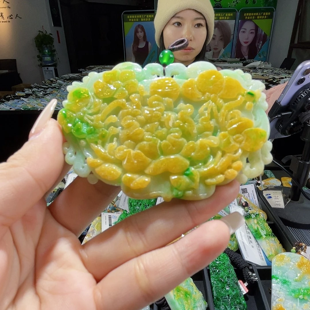 颈饰未镶嵌翡翠一
