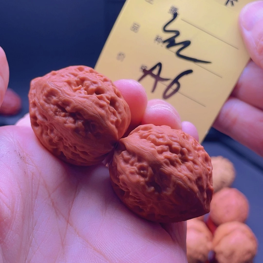 文玩核桃把件龙脊2.8