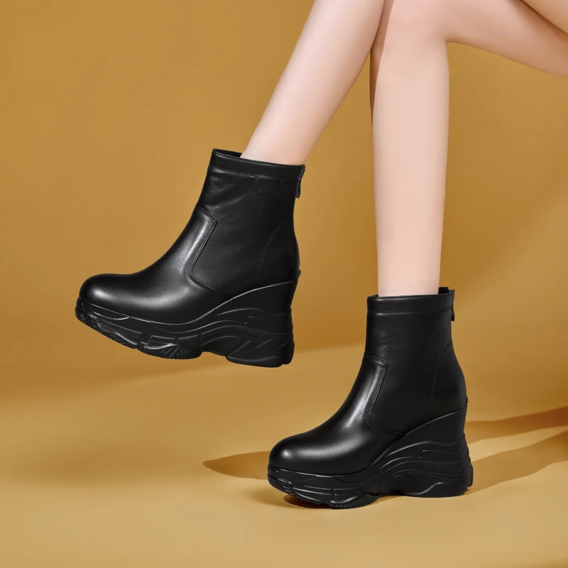 9.5cm小个子增高厚底坡跟短靴靴子新款后拉链真皮防水台高跟女靴