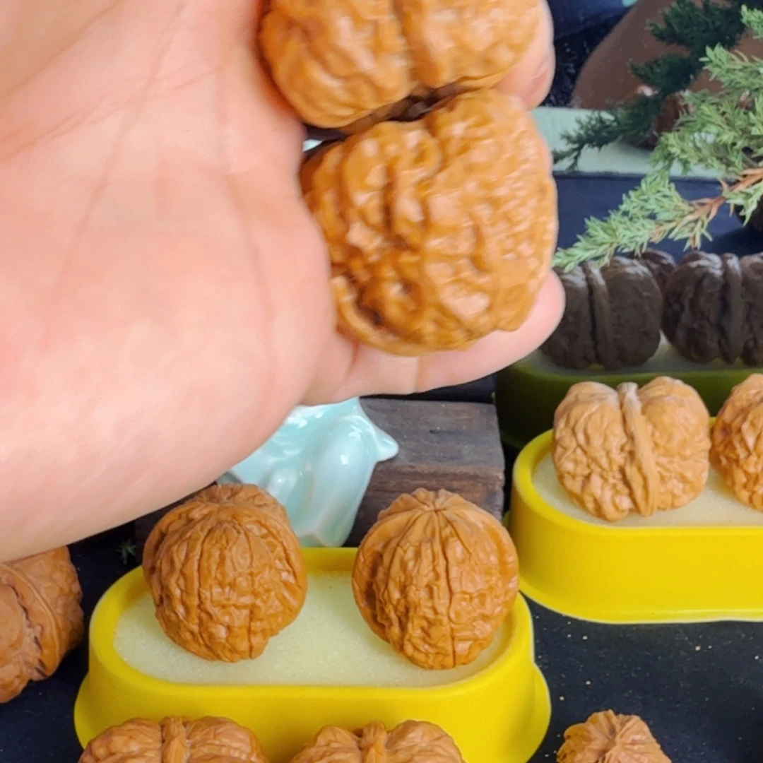珺***珺大叶紫檀（黑酸枝木类）