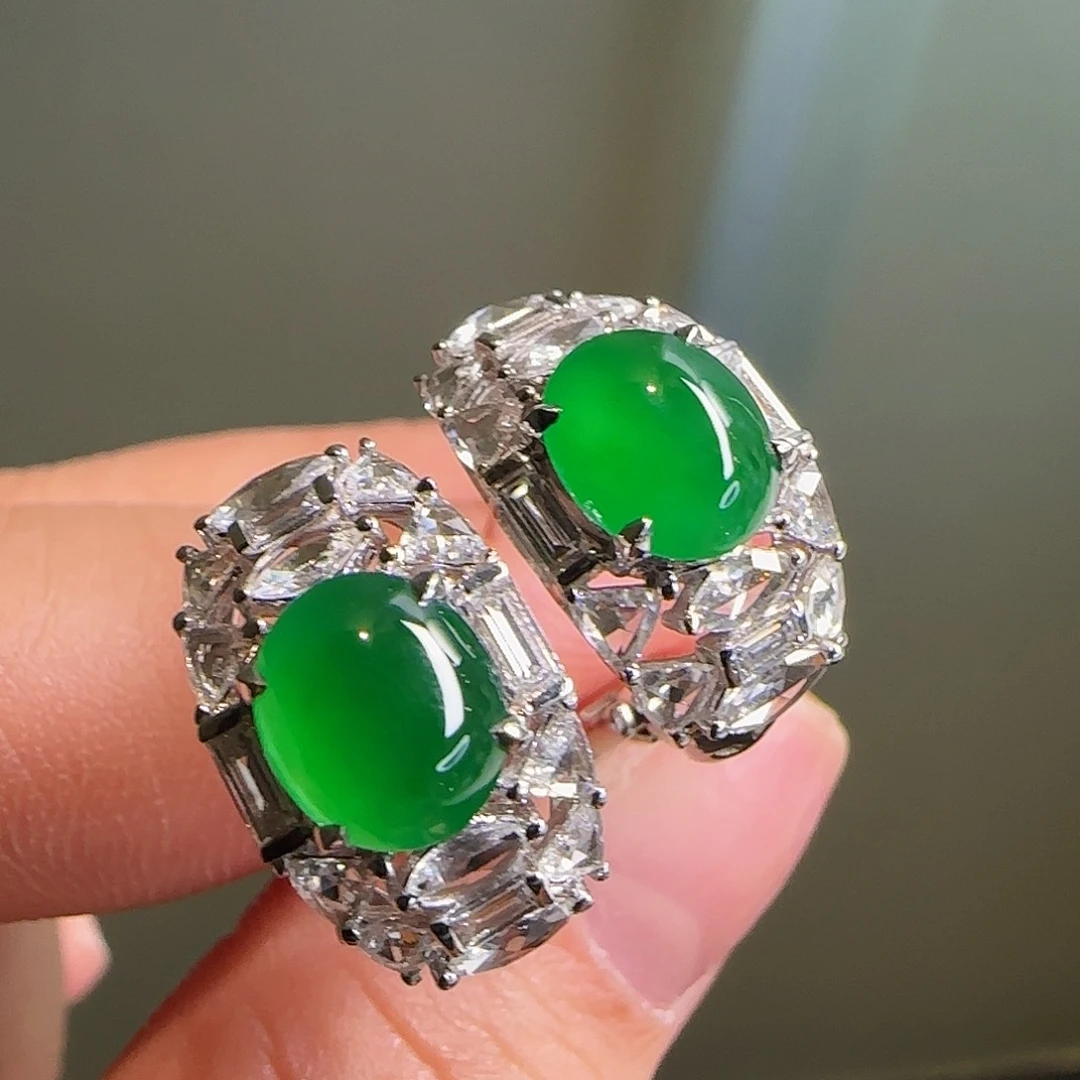 翡翠18K金镶嵌耳饰天然翡翠