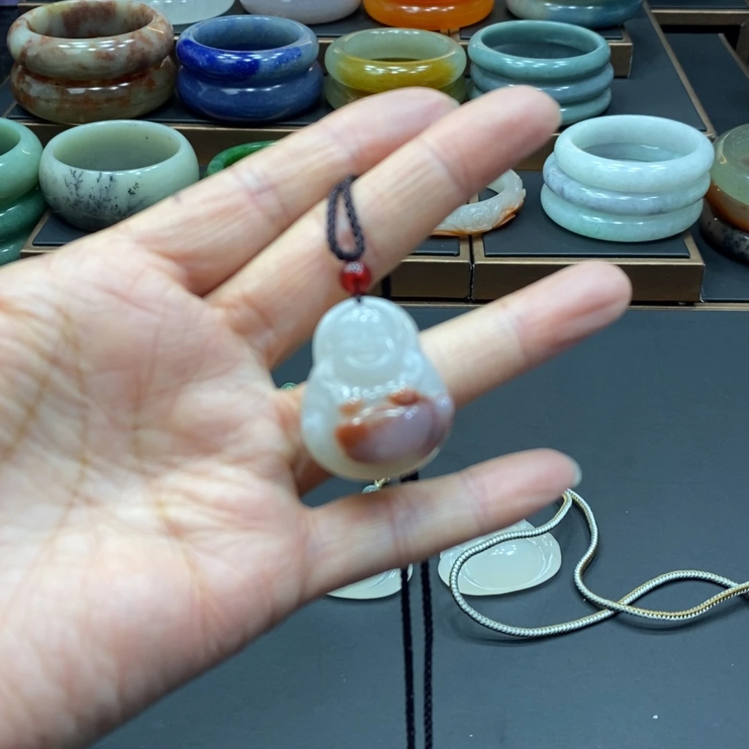 石英质玉未镶嵌吊坠