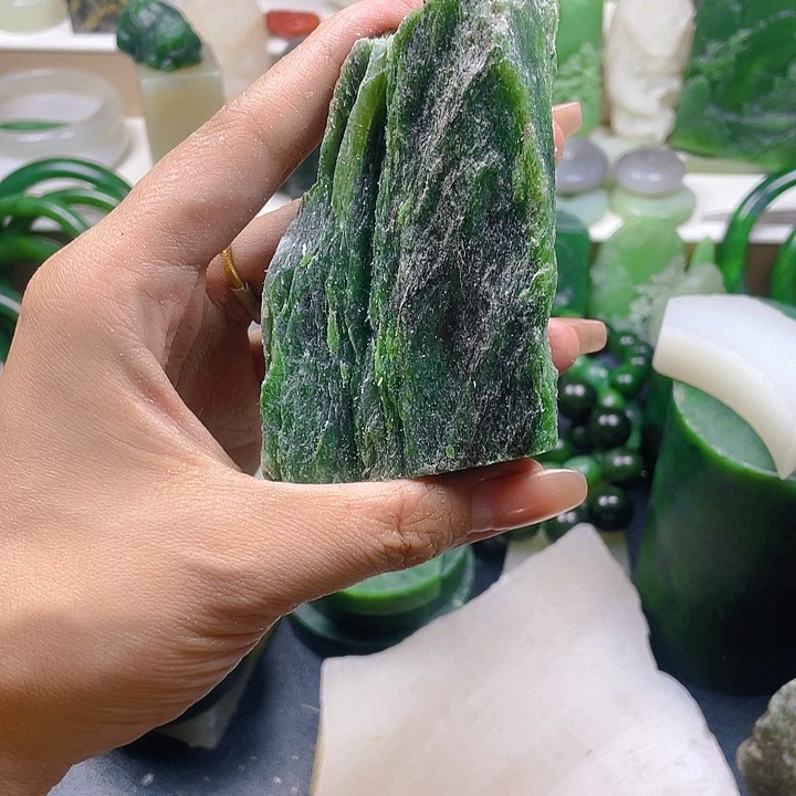 和田玉未镶嵌珠宝半成品