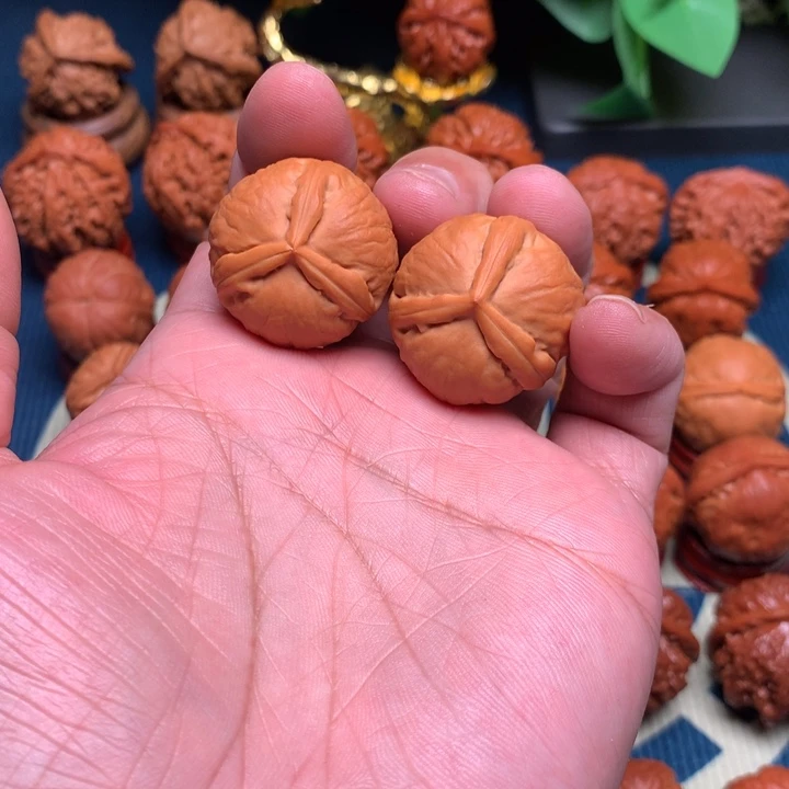 把件桃核落*野生小手捻