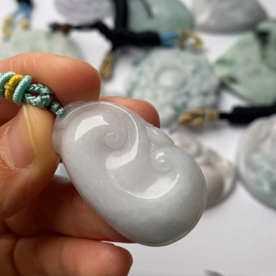 翡翠未镶嵌挂件翡翠