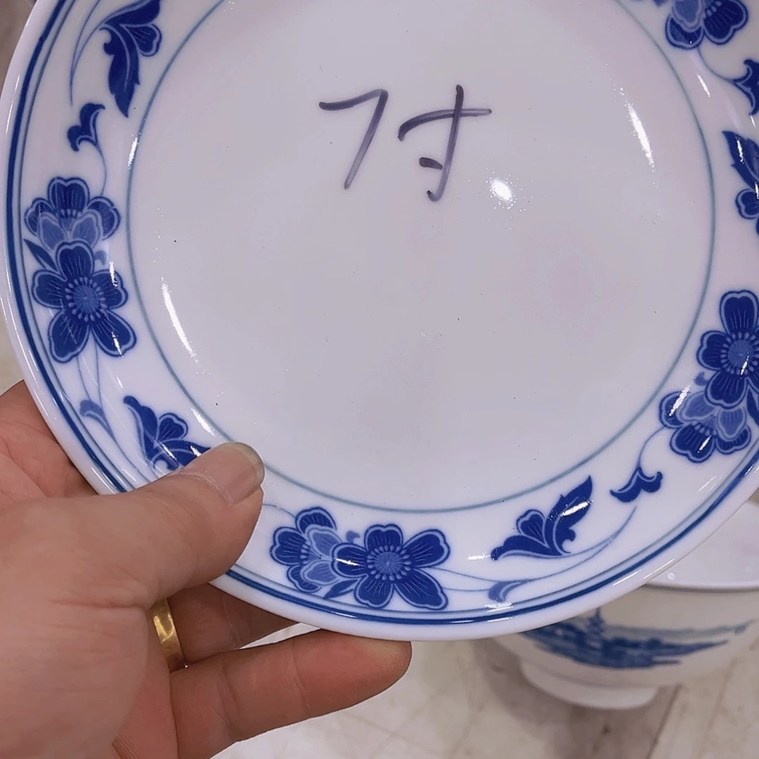 釉下五彩七深盘子