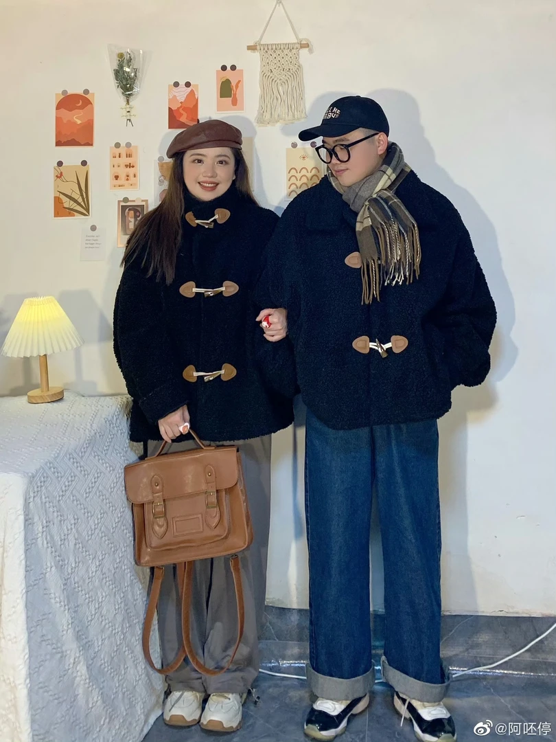 秋冬复古加绒加厚羊羔绒外套女款大码胖mm宽松大版型牛角扣大衣