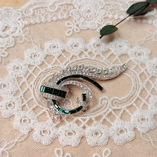 铜合金合成锆石胸针 【六六中古】孤品精美胸针th7665