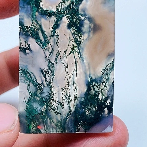 玛瑙/玉髓颈饰未镶嵌中*人