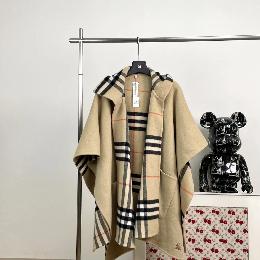 99新 BURBERRY/博柏利 3789/Burberry双面两穿格纹羊绒斗篷披风
