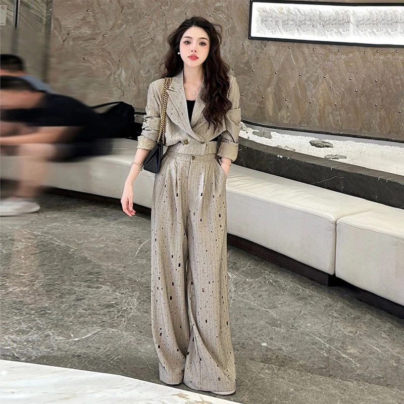 设计感西装套装秋季新款高级感烫钻镂空短款外套+阔腿裤两件套女