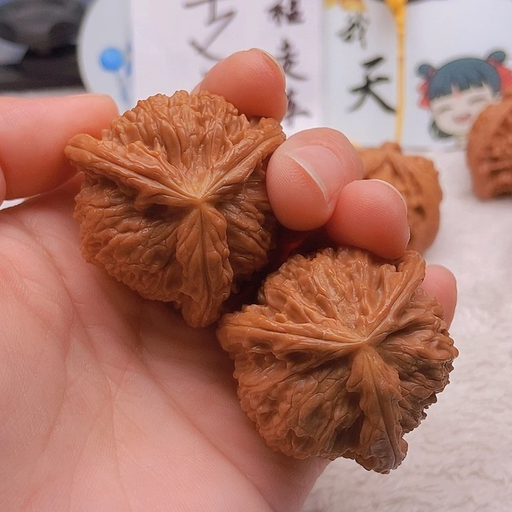 吊坠文玩核桃嘿*嘿三棱