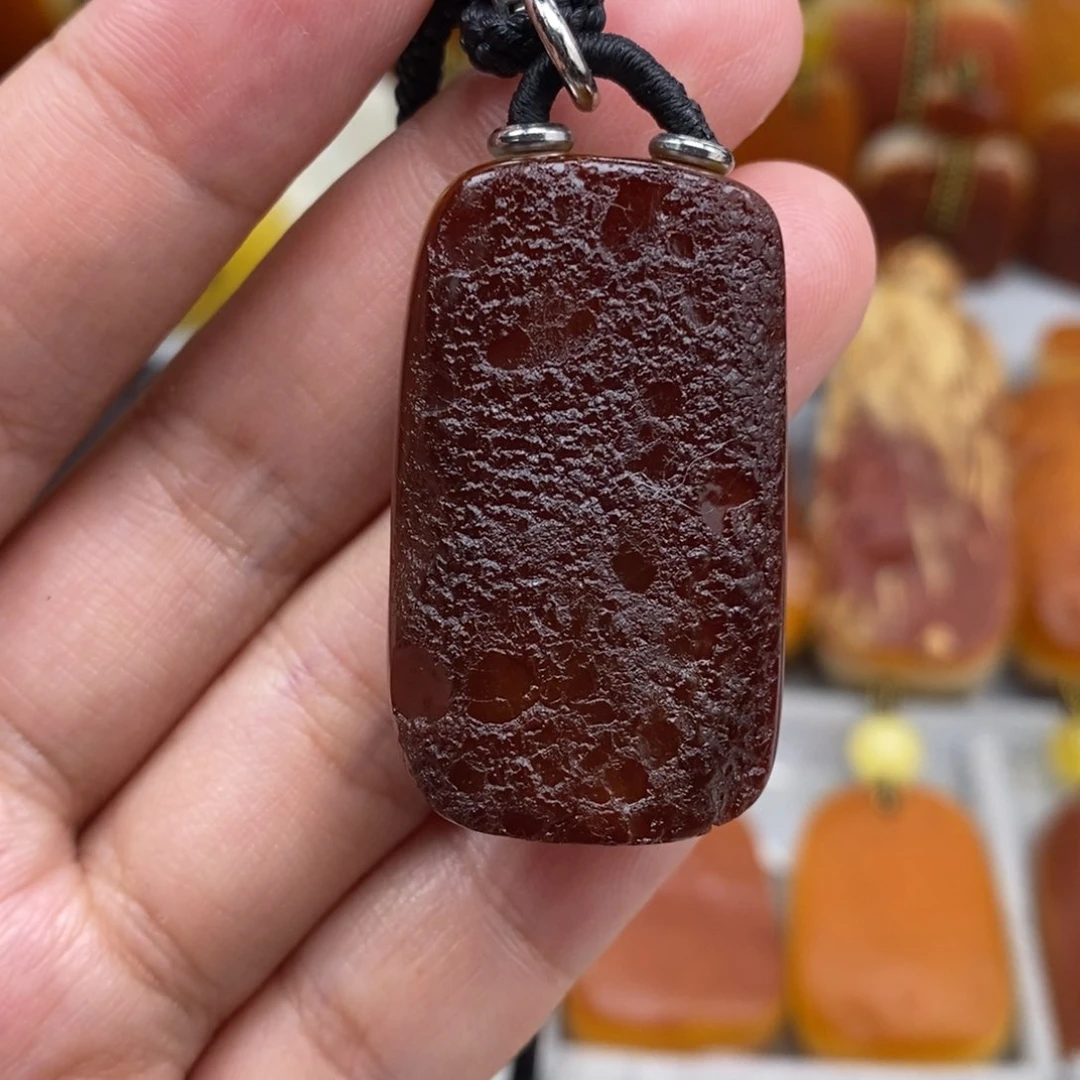 未镶嵌吊坠(赠链)琥珀