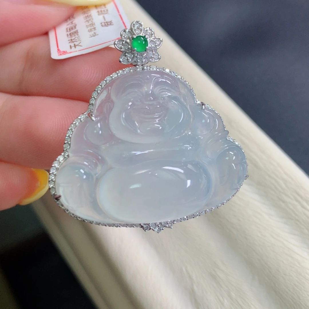翡翠18K金镶嵌颈饰佛公