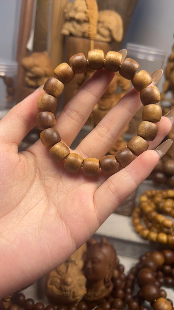 老山檀 10 11 奶香