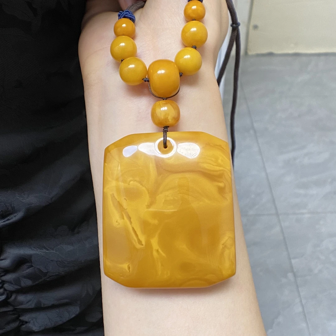 『顺亿天然蜜蜡』老花蜡平安无事牌吊坠项链时尚百搭经典大气项坠